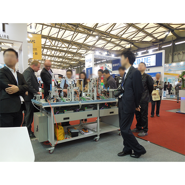 瞬间提升实验效果,PLC实验台助你轻松掌握控制技术(图1) 瞬间提升实验效果,PLC实验台助你轻松掌握控制技术(图1)