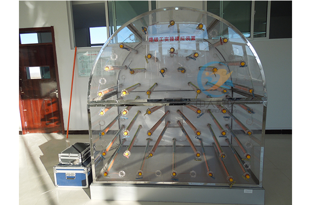 手把手教你挑选高性价比的电工实训台！(图1)