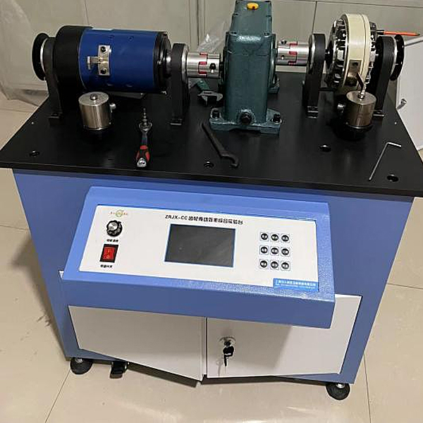 创新应用教学设备，探索教育教学新模式(图2)