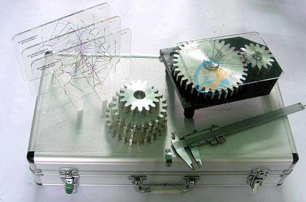 槽轮机构仿真分析实验总结,机械运转的速度波动可以完全消除(图1) 槽轮机构仿真分析实验总结,机械运转的速度波动可以完全消除(图1)